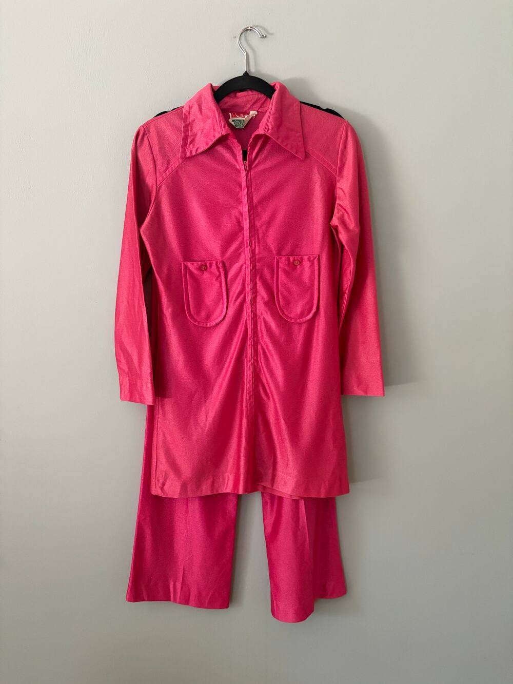 Vintage 1970s mod Barbie pink pantsuit women's size S